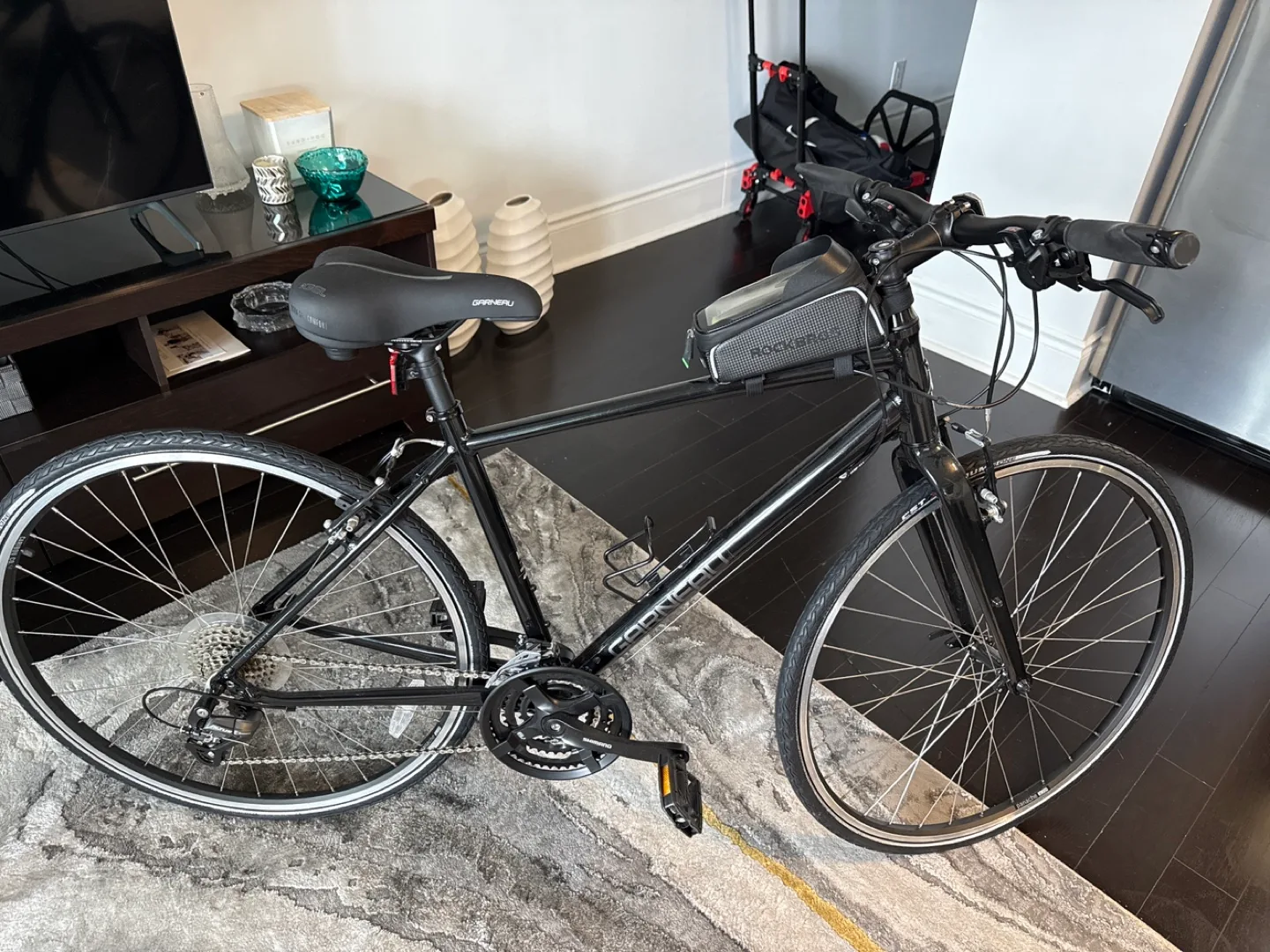 Garneau Urbania 4 Hybrid Bike - Black