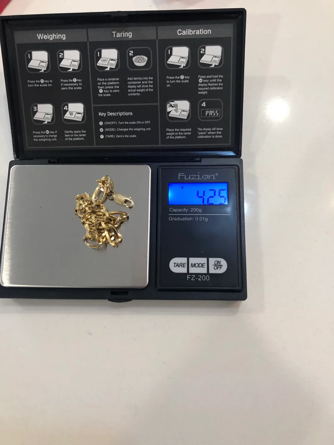 14k solid yellow Gold Figaro Chain Bracelet image indicator(3)