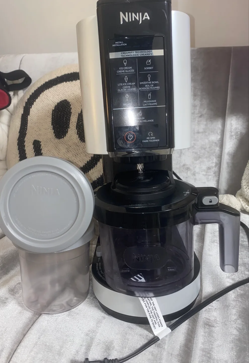 Ninja CREAMi 7-in-1 Ice Cream Maker, White thumbnail