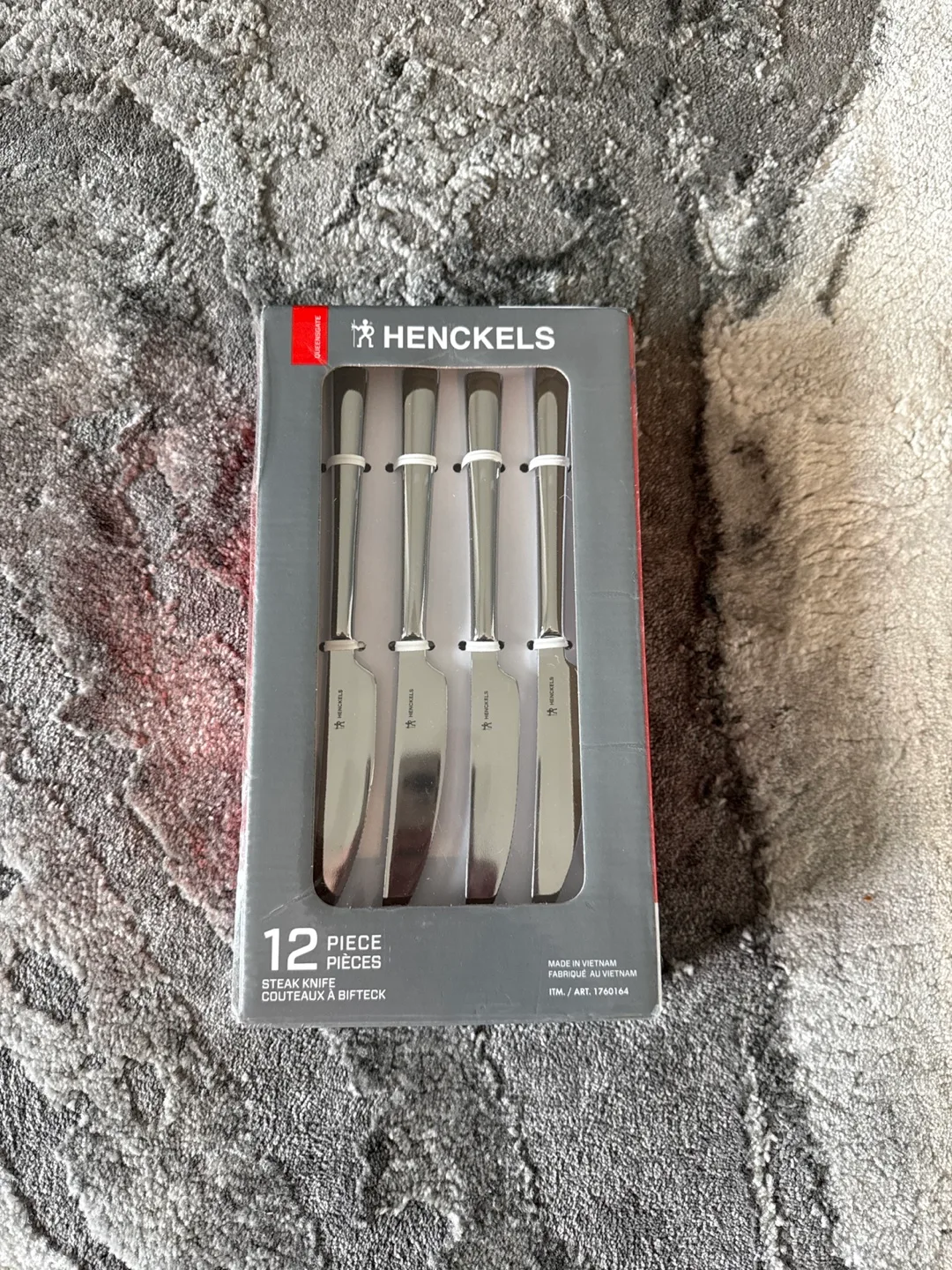 Henckels 12-Piece Steak Knife Set - New