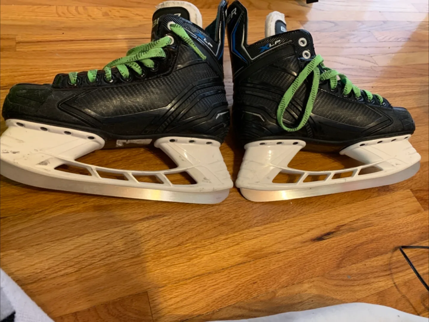 Bauer Hockey Skates & Helmet - Size M/M thumbnail