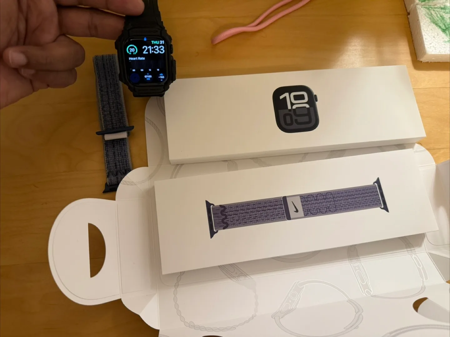 Apple Watch 10 42mm image indicator(3)