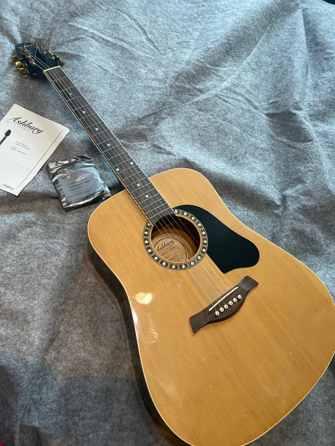 Ashbury AG-500 Acoustic Guitar image indicator(4)