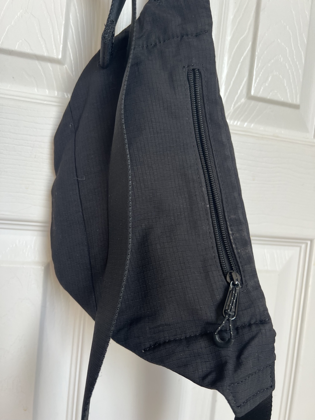 TNA/Aritzia Black Fanny Pack - photo 2