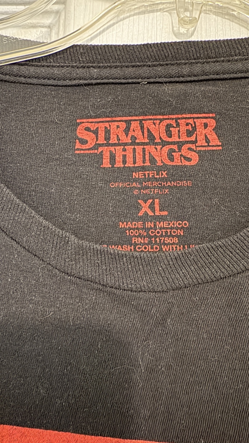 Stranger Things XL T-Shirt - Netflix Official Merchandise - photo 2