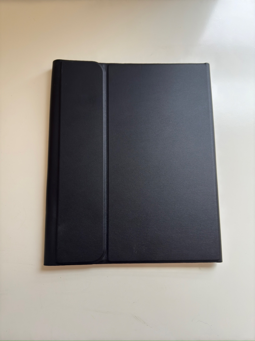 iPad 10 Tablet Keyboard Case - Black - photo 2