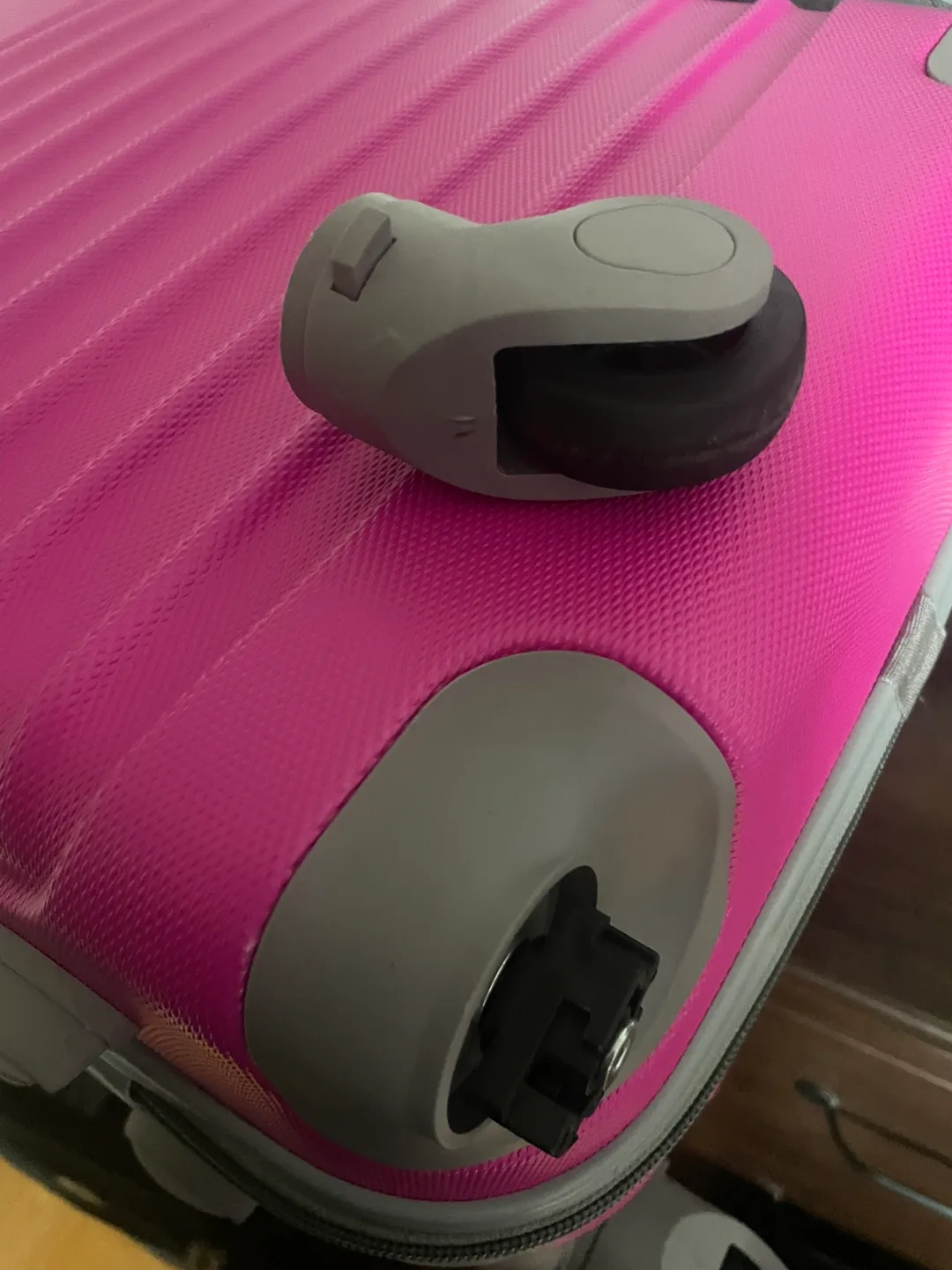 Pink Carry-On Suitcase image indicator(3)