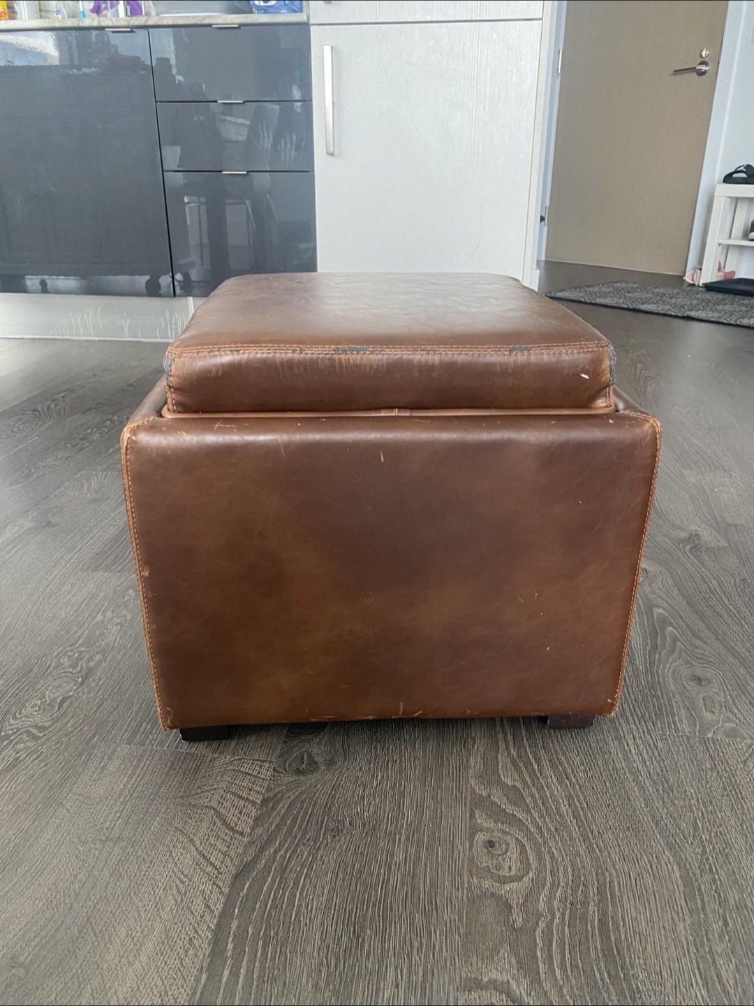 Ottoman with storage, switches to a tray