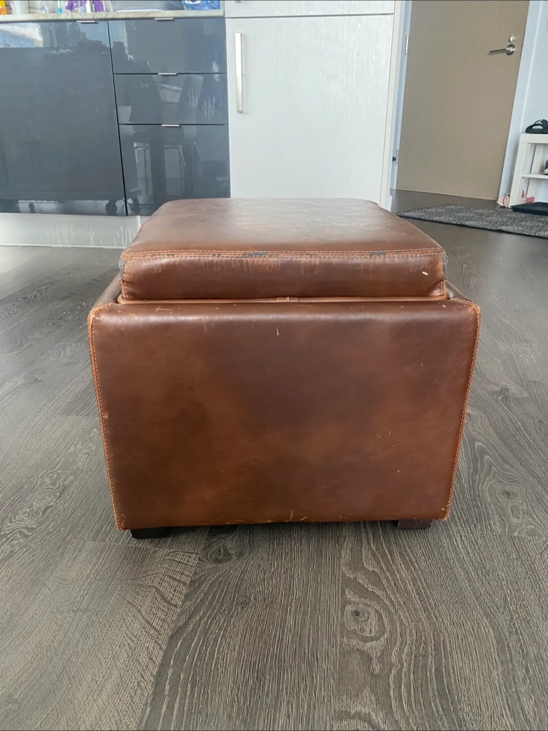 Ottoman with storage, switches to a tray