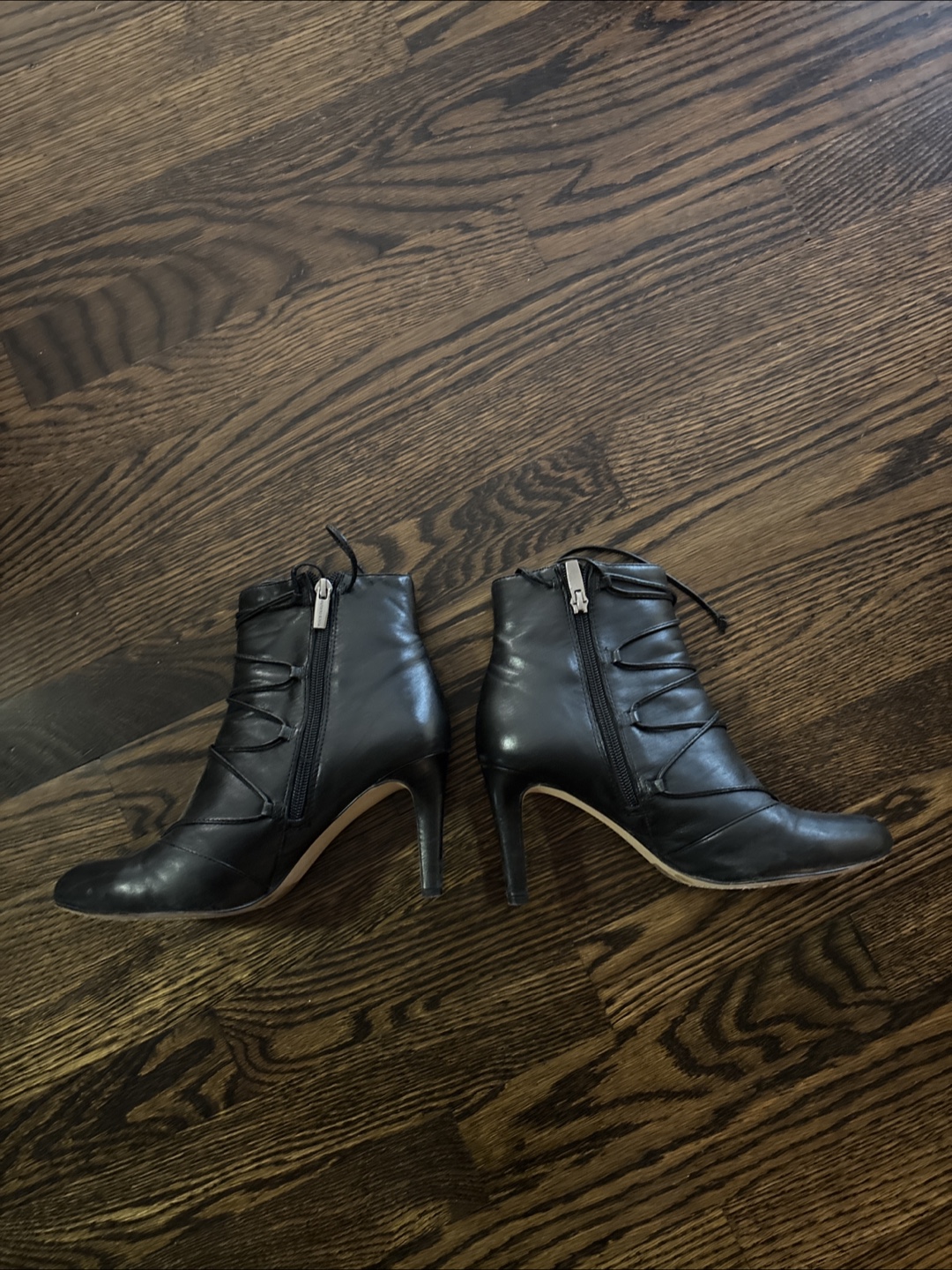 Vince Camuto VC-Chenai Black Leather Booties - Size 7 - photo 2