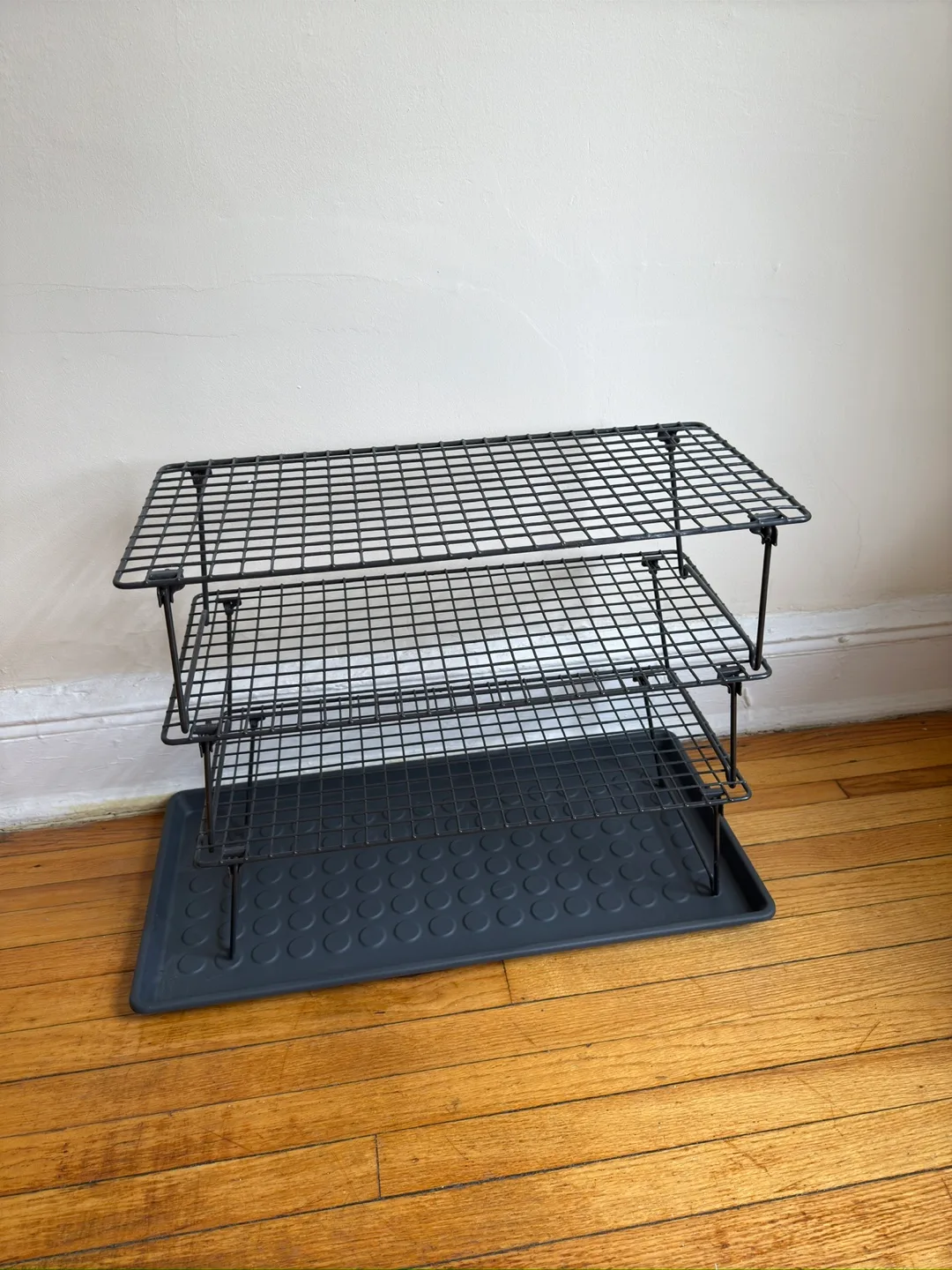 Black Wire Shoe Rack with Tray thumbnail