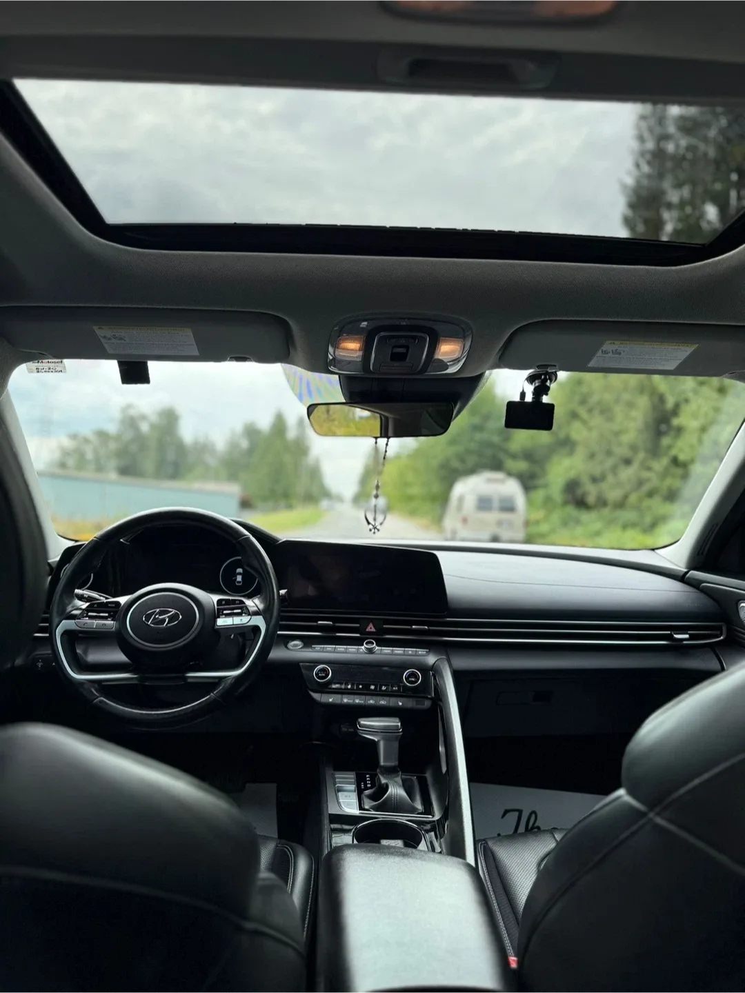 Hyundai Elantra - Great Condition! image indicator(10)