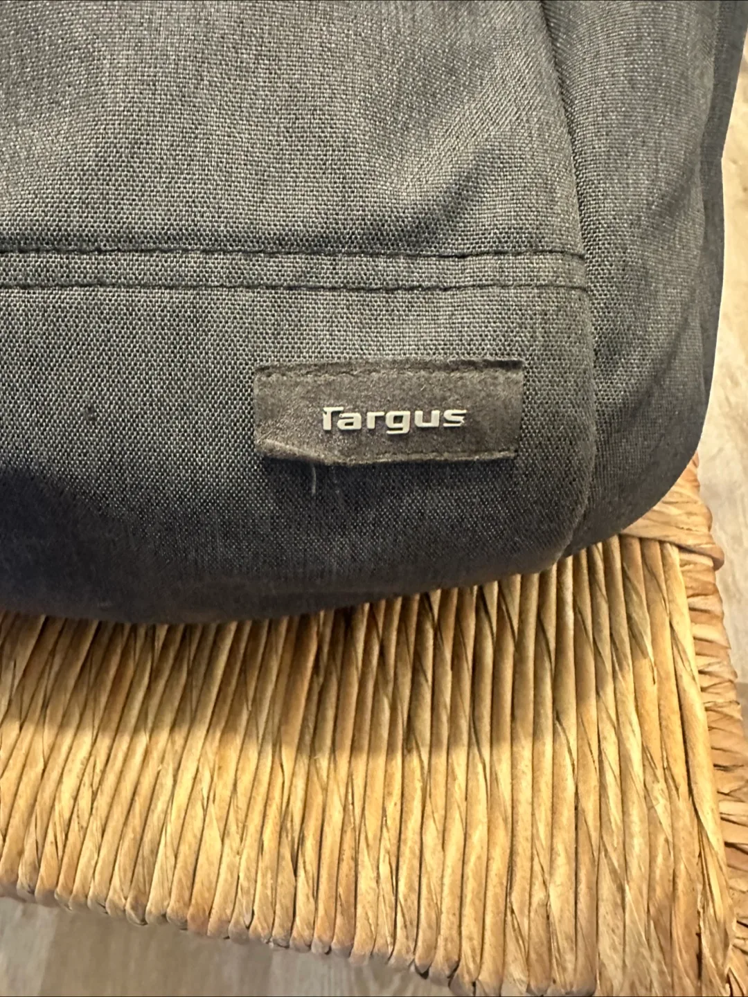 Targus laptop backpack image indicator(2)