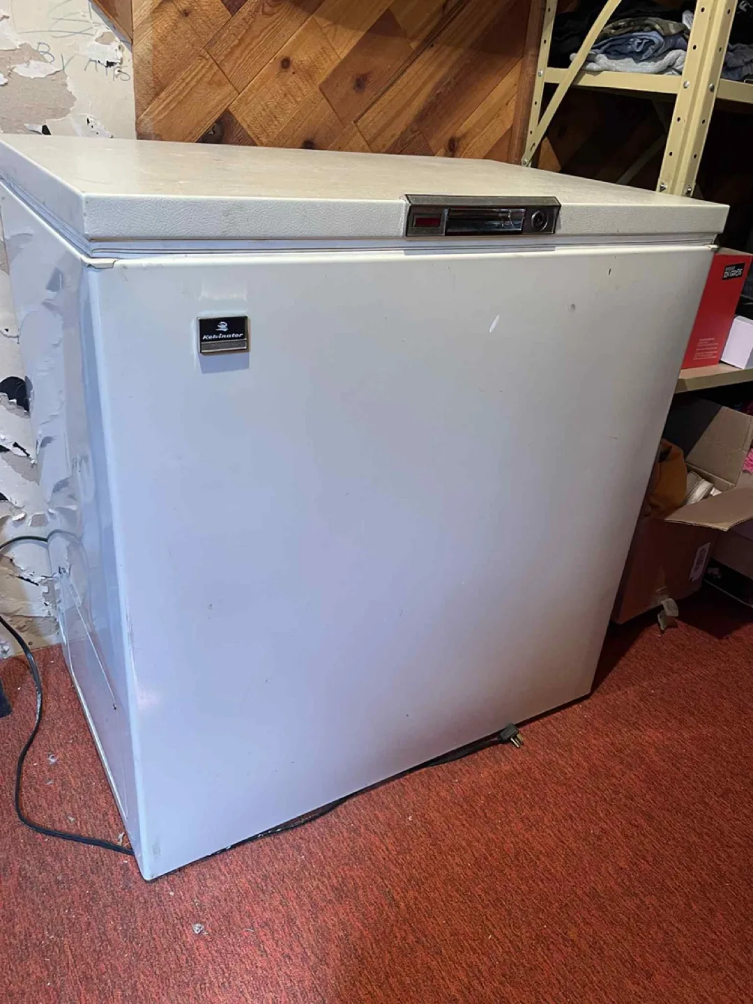 Kelvinator Chest freezer thumbnail