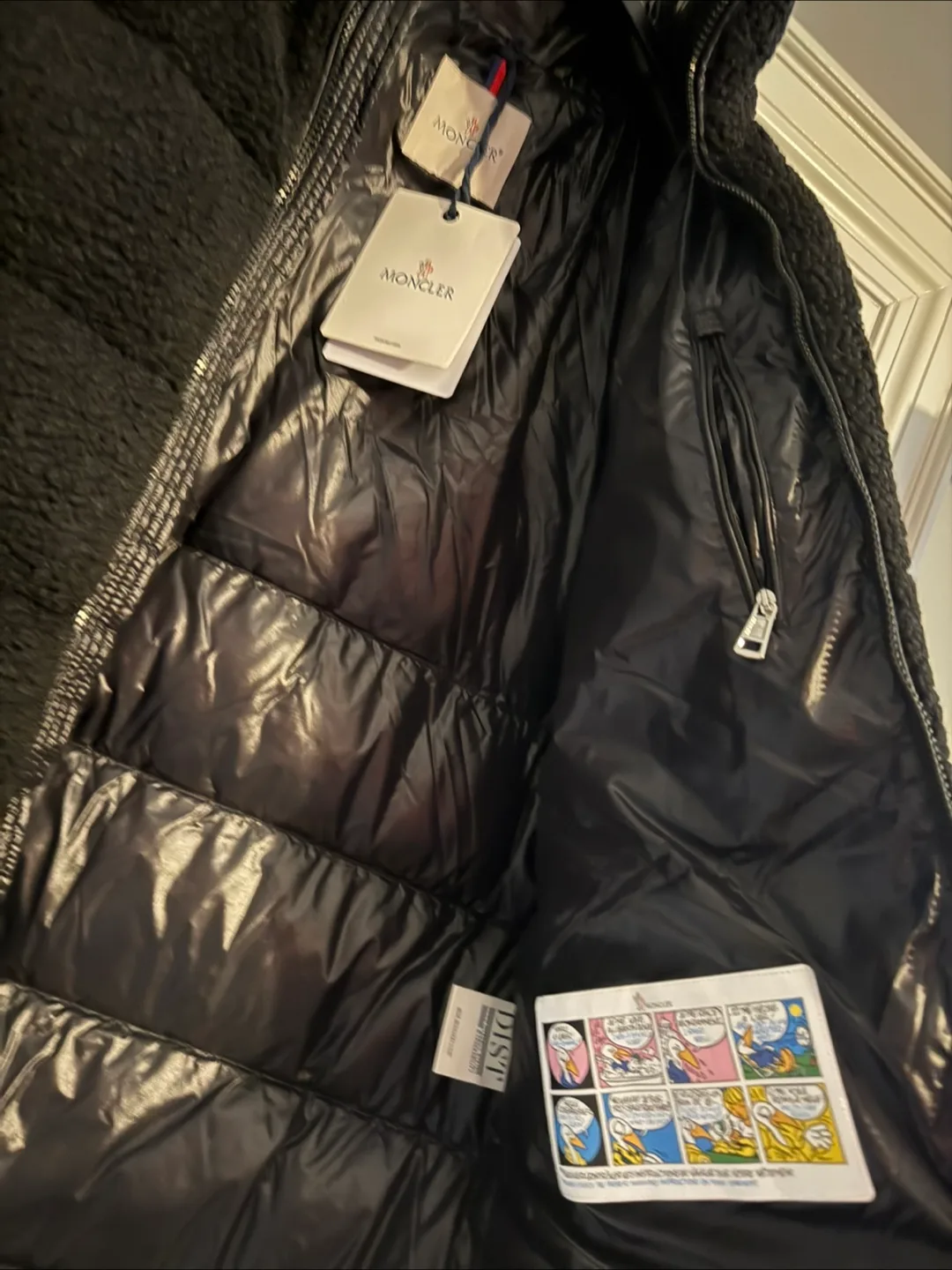 Mens Moncler Jacket image indicator(2)