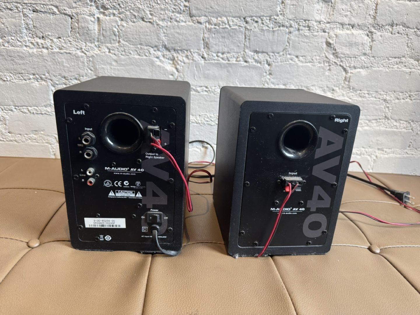 M-Audio AV40 Speakers - photo 4