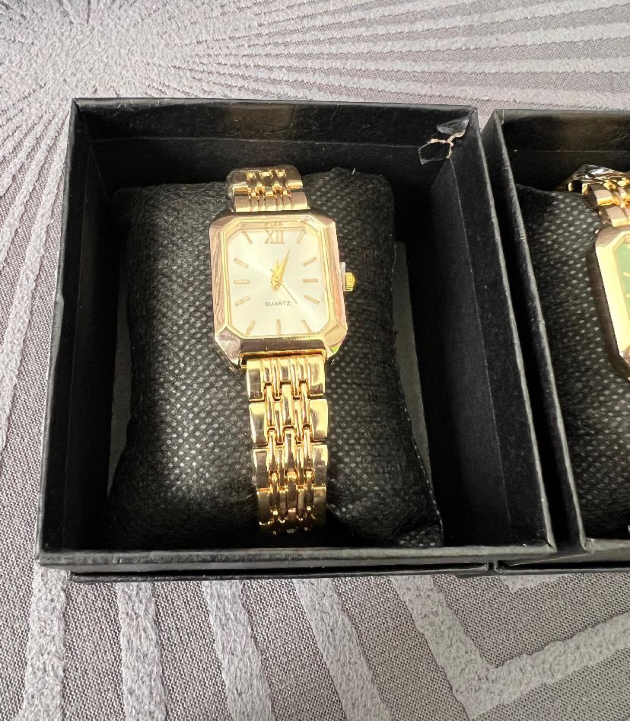 Quartz Rectangular Gold Watch - New in Box! - photo 4