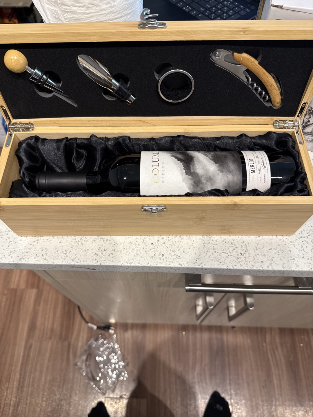 Columbia Crest Merlot Wine Gift Set - photo 2
