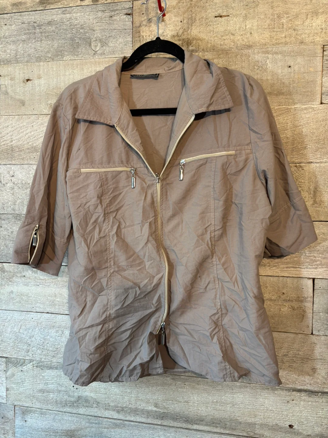 100% Feminin Paris Zip-Up Top thumbnail