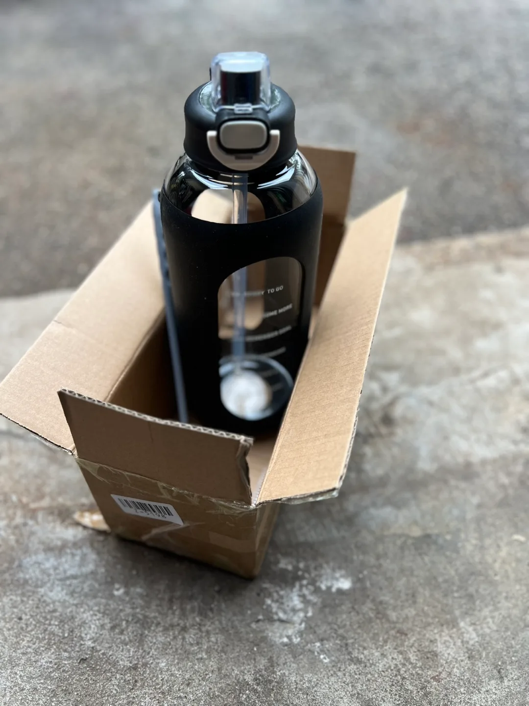 Brand New Water Bottle with Time Marker - Black image indicator(2)