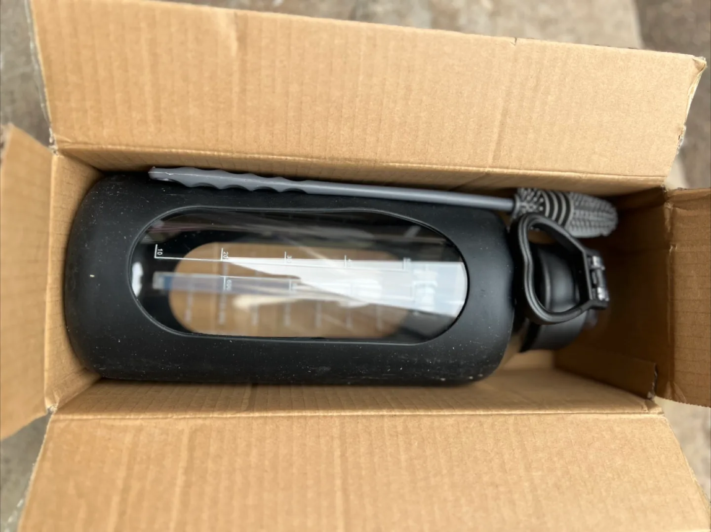 Brand New Water Bottle with Time Marker - Black image indicator(3)