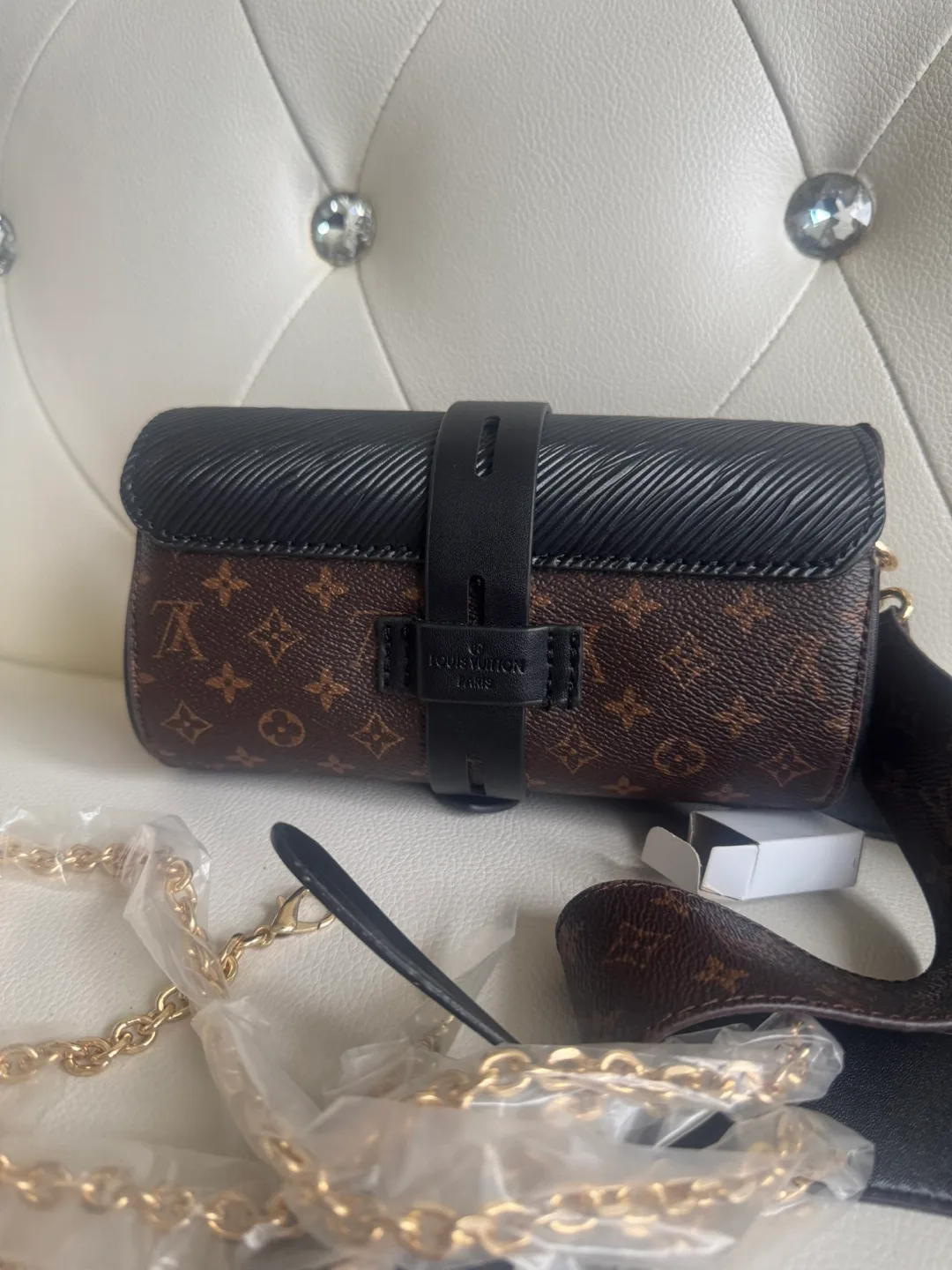 Louis Vuitton Diane Bag image indicator(3)