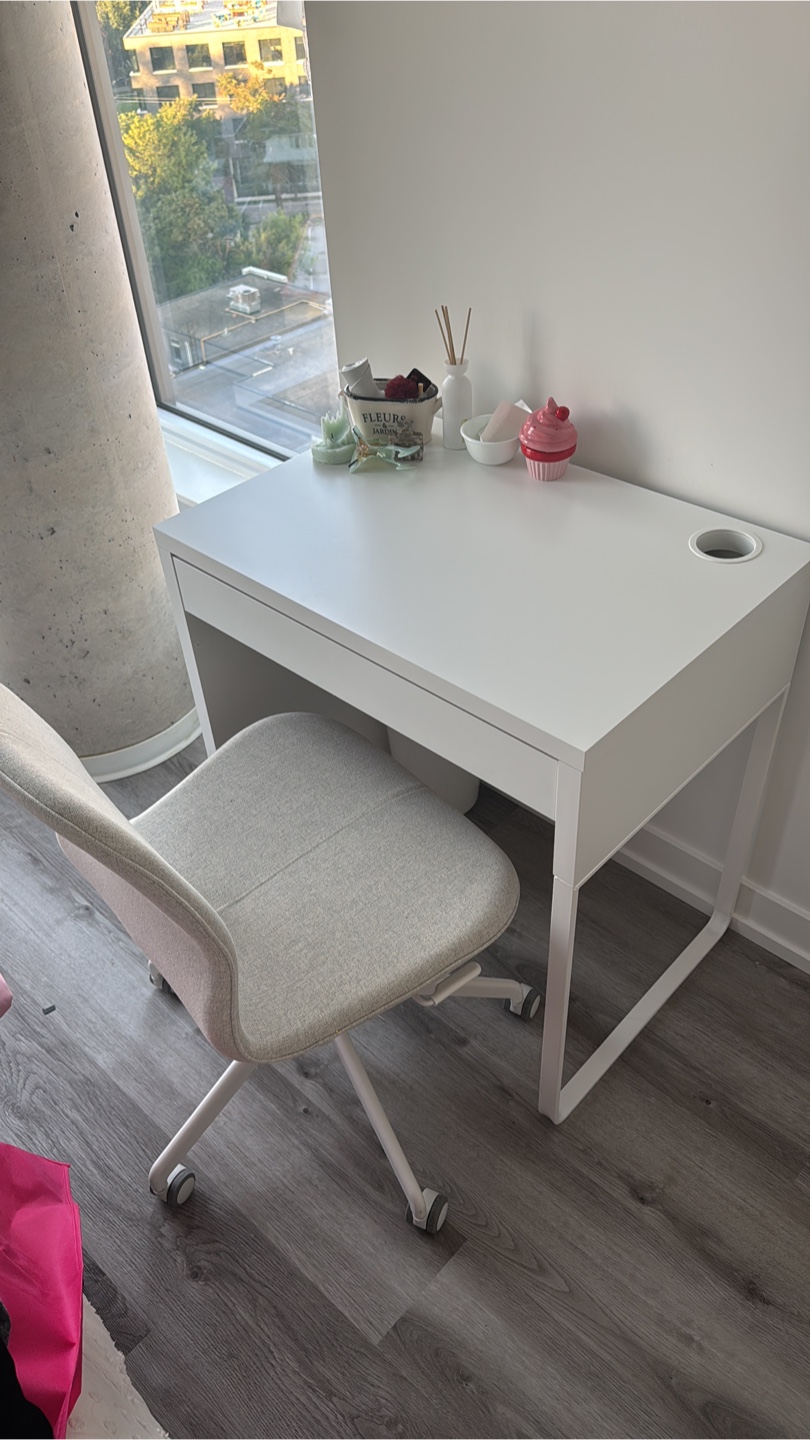 White Desk with Drawer & Chair - photo 2
