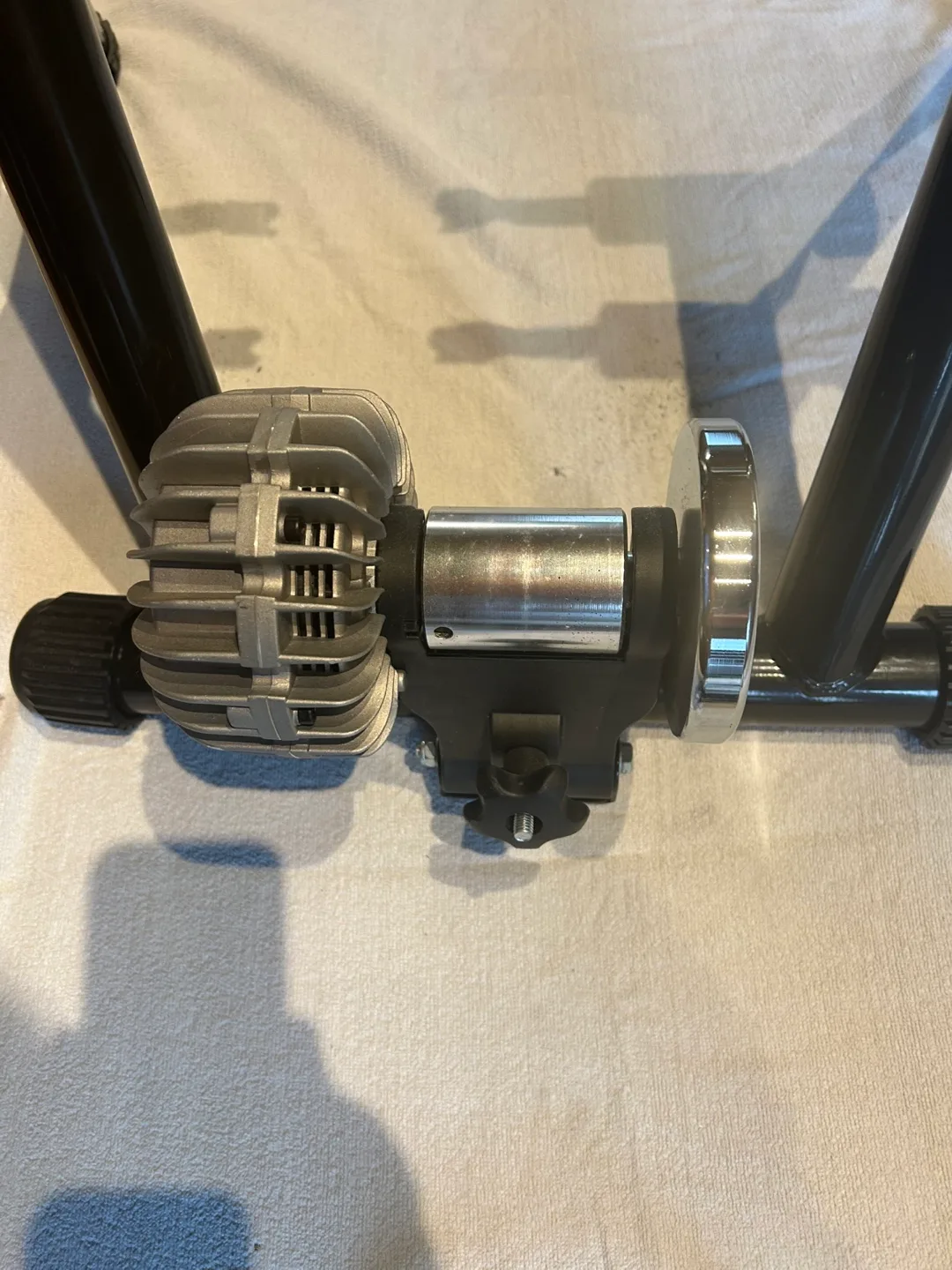 Alpcour Bike Trainer Stand image indicator(2)