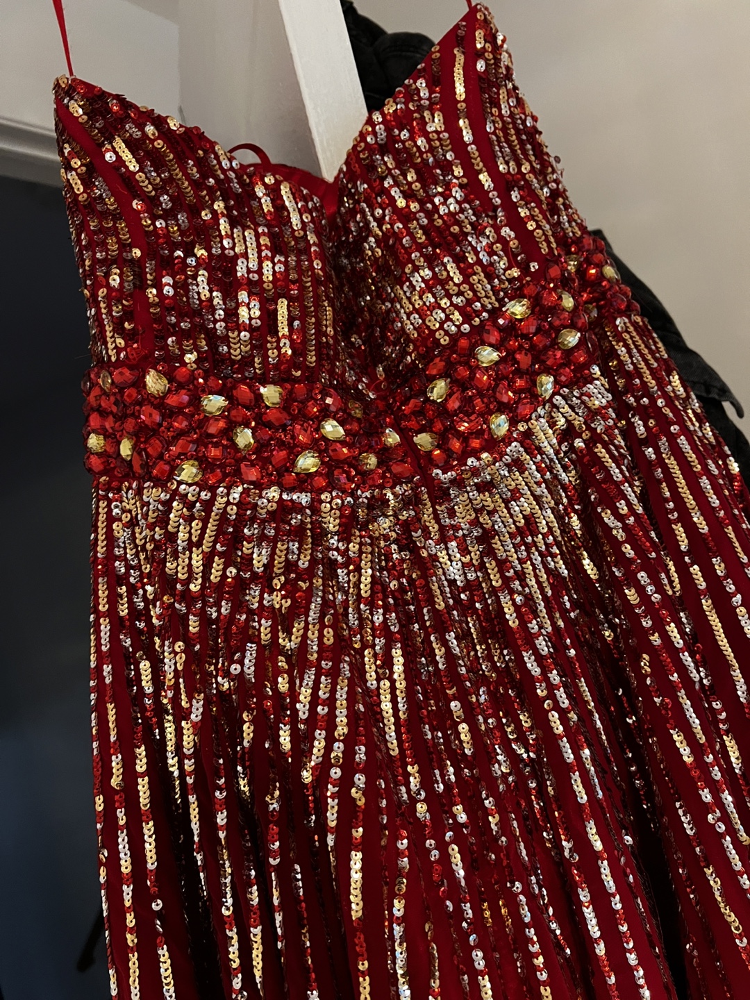Red Sequin Embellished Prom Dress - photo 2