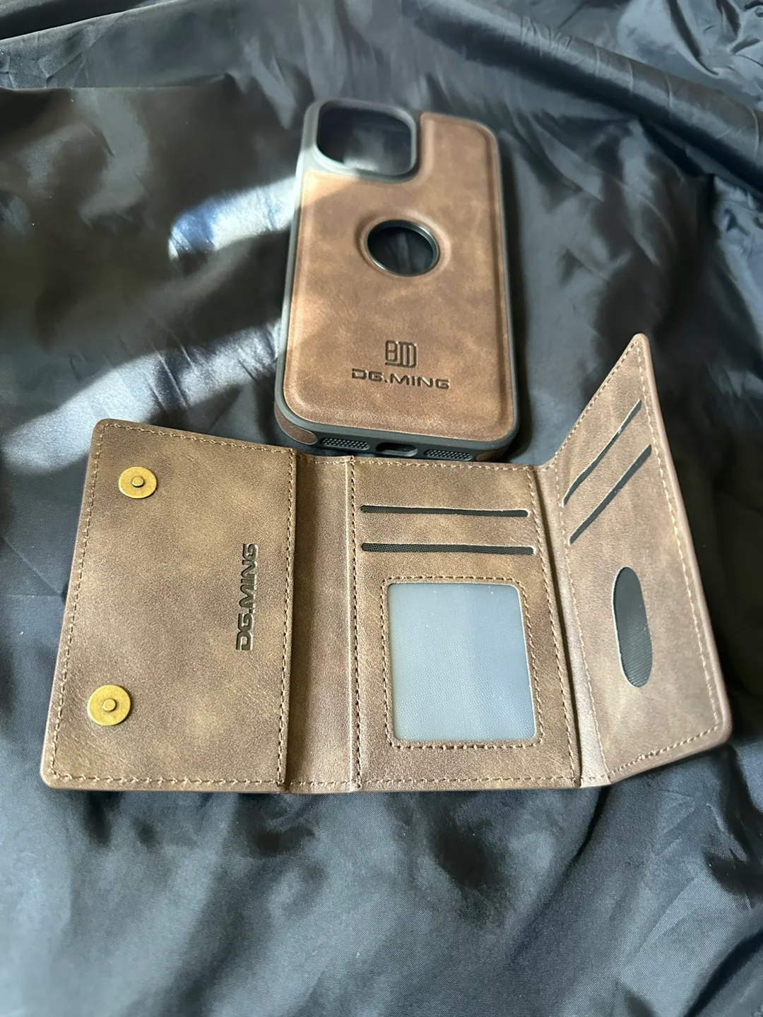 DG.MING iPhone Wallet Case - brown image indicator(3)