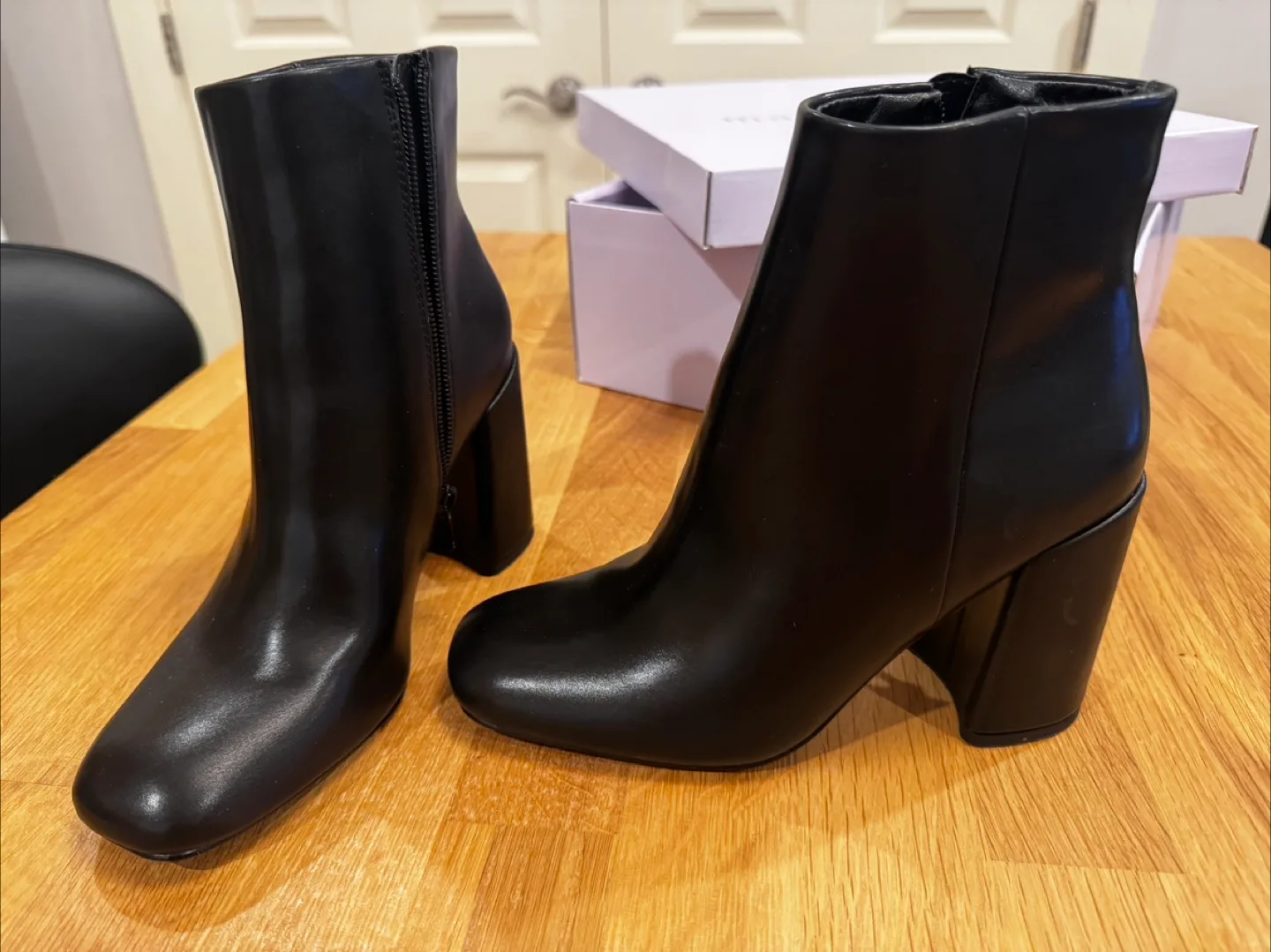 New Madden Girl Black Ankle Boots, Size 6 image indicator(3)