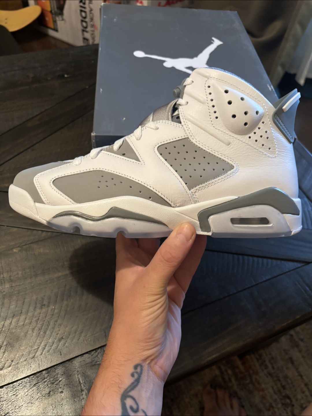 Air Jordan 6 Retro White/Cool Grey Size 8.5