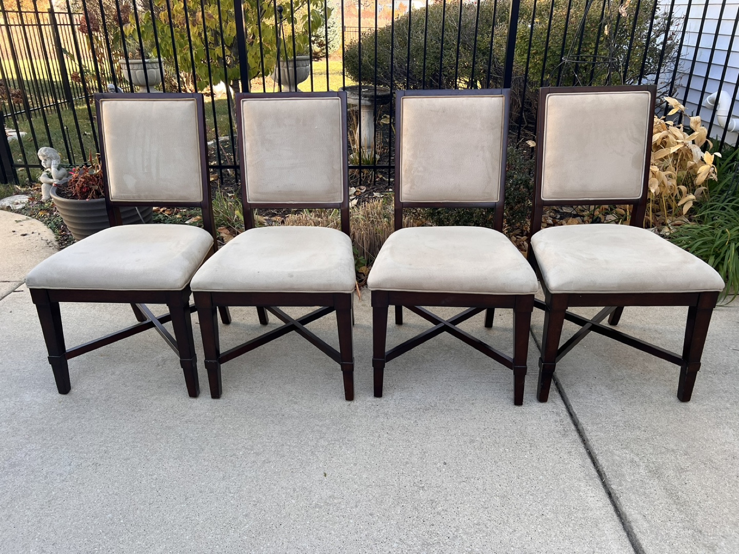 Set of 4 Dining Chairs