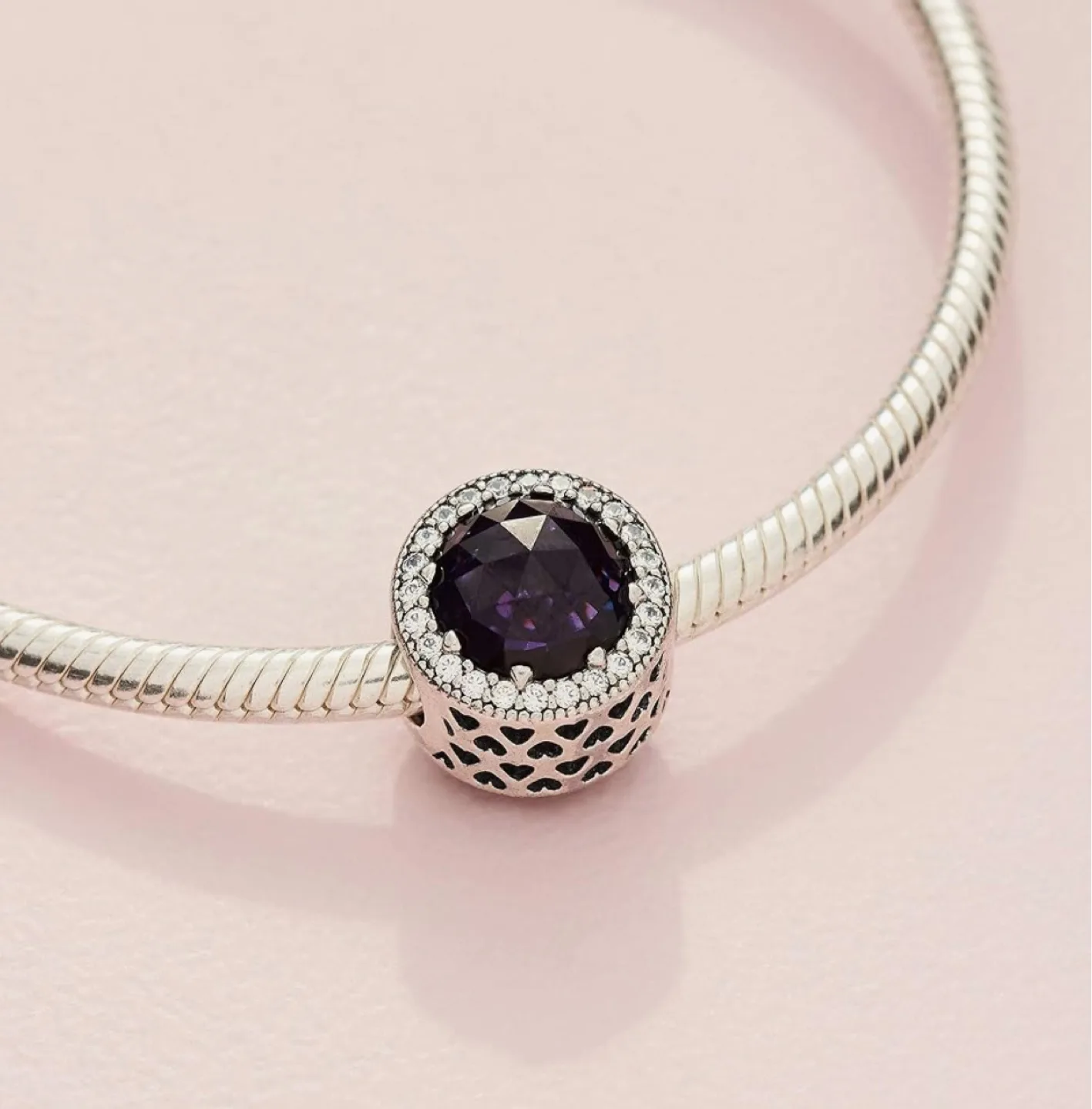 PANDORA Women's Bead Purple Radiant Wreath of Hearts thumbnail
