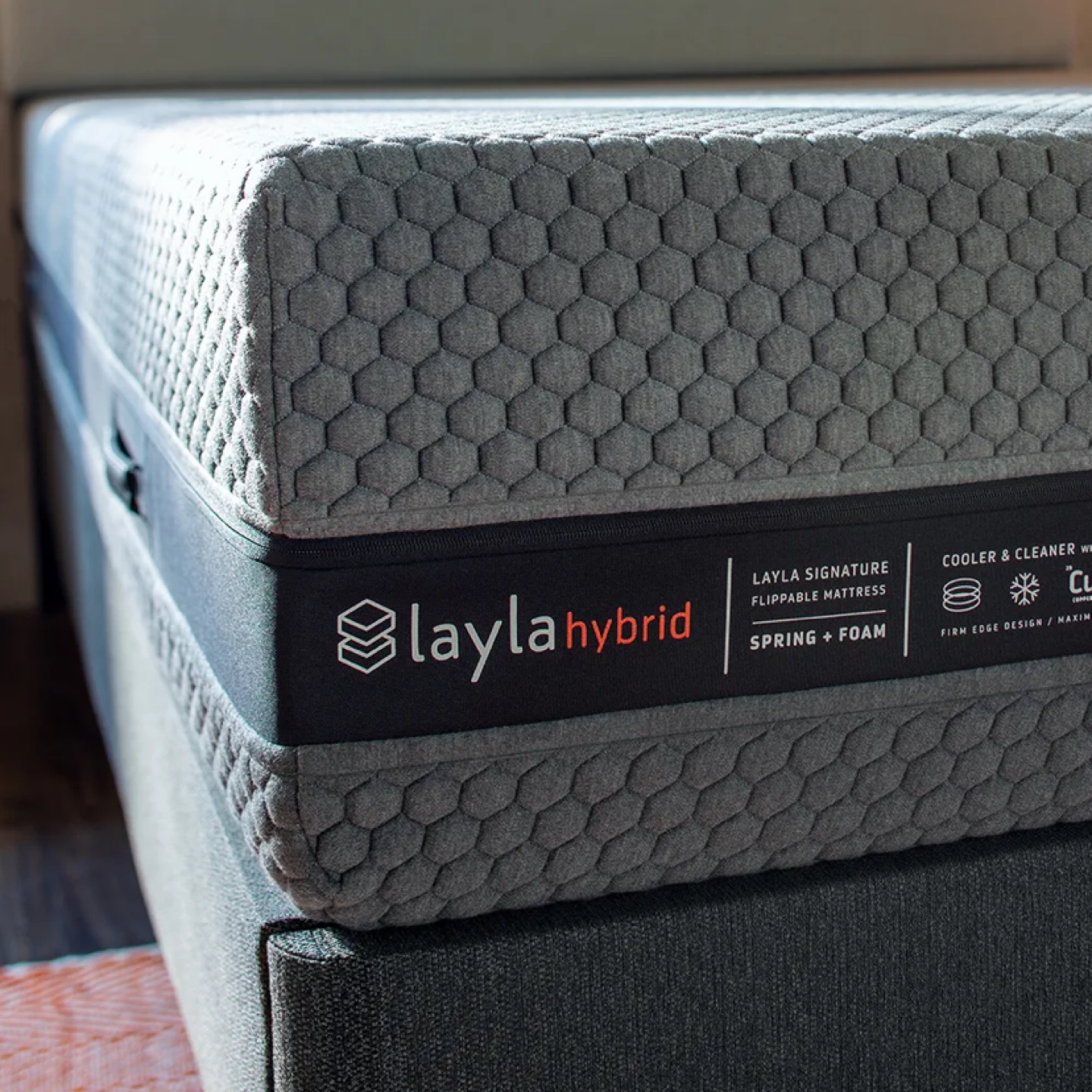 Layla Hybrid Flippable Mattress-QUEEN-NEW IN BOX - photo 4