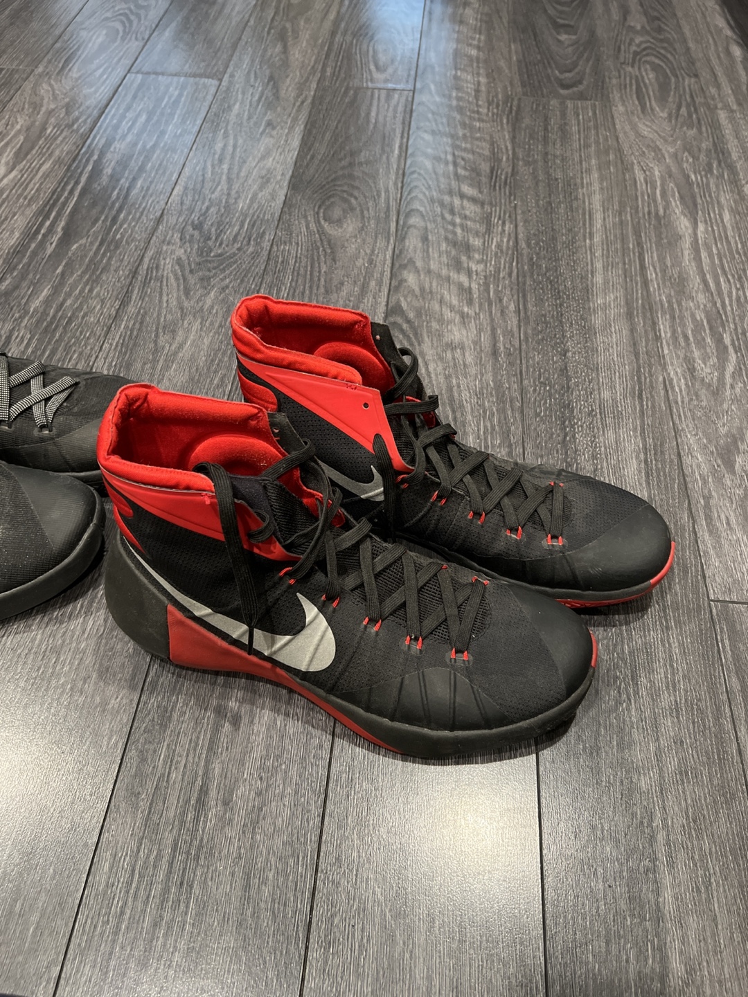 Nike Hyperdunk 2016 Basketball Shoes - Black/Red