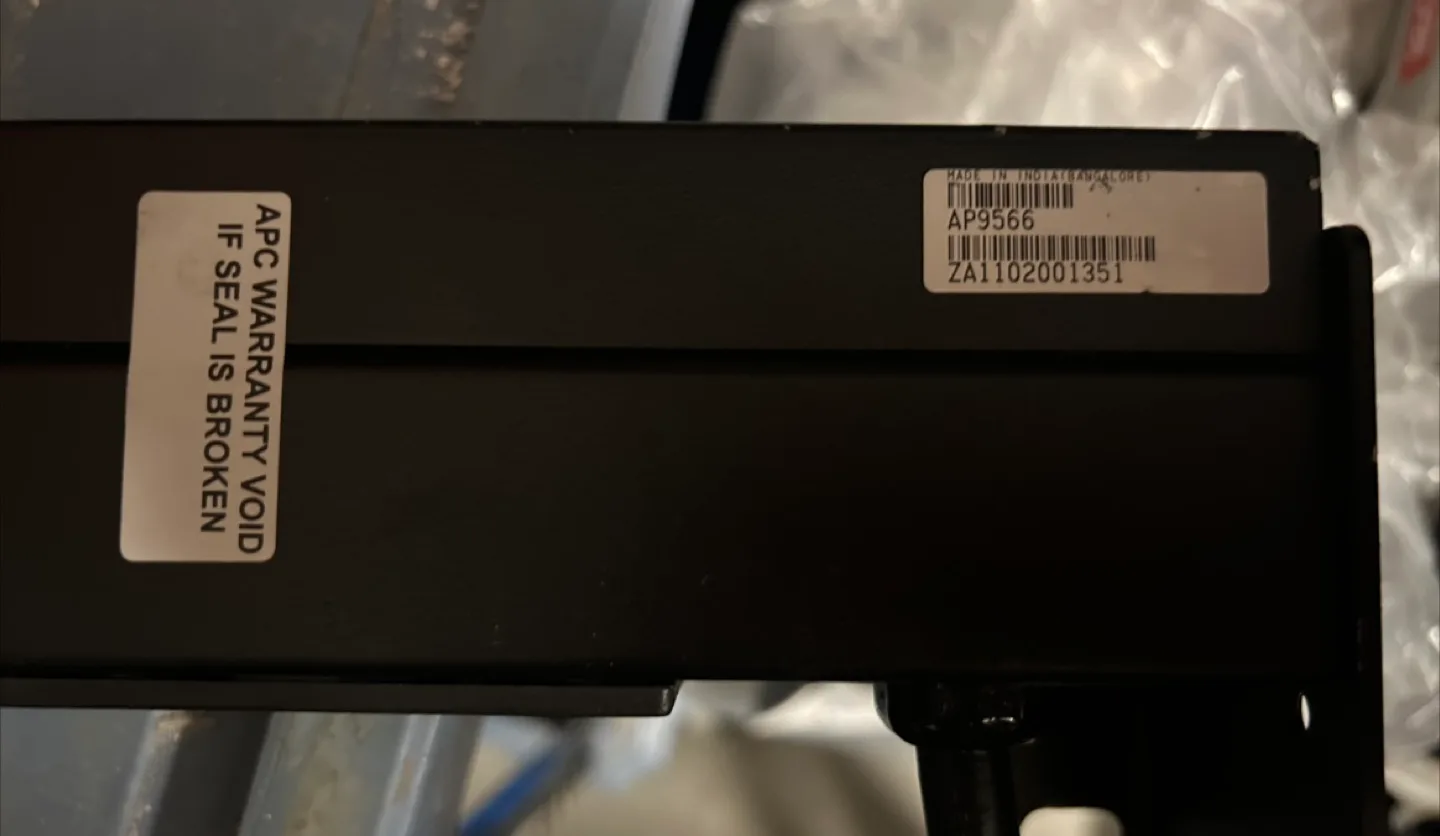 APC AP9566 Power Distribution Unit image indicator(3)