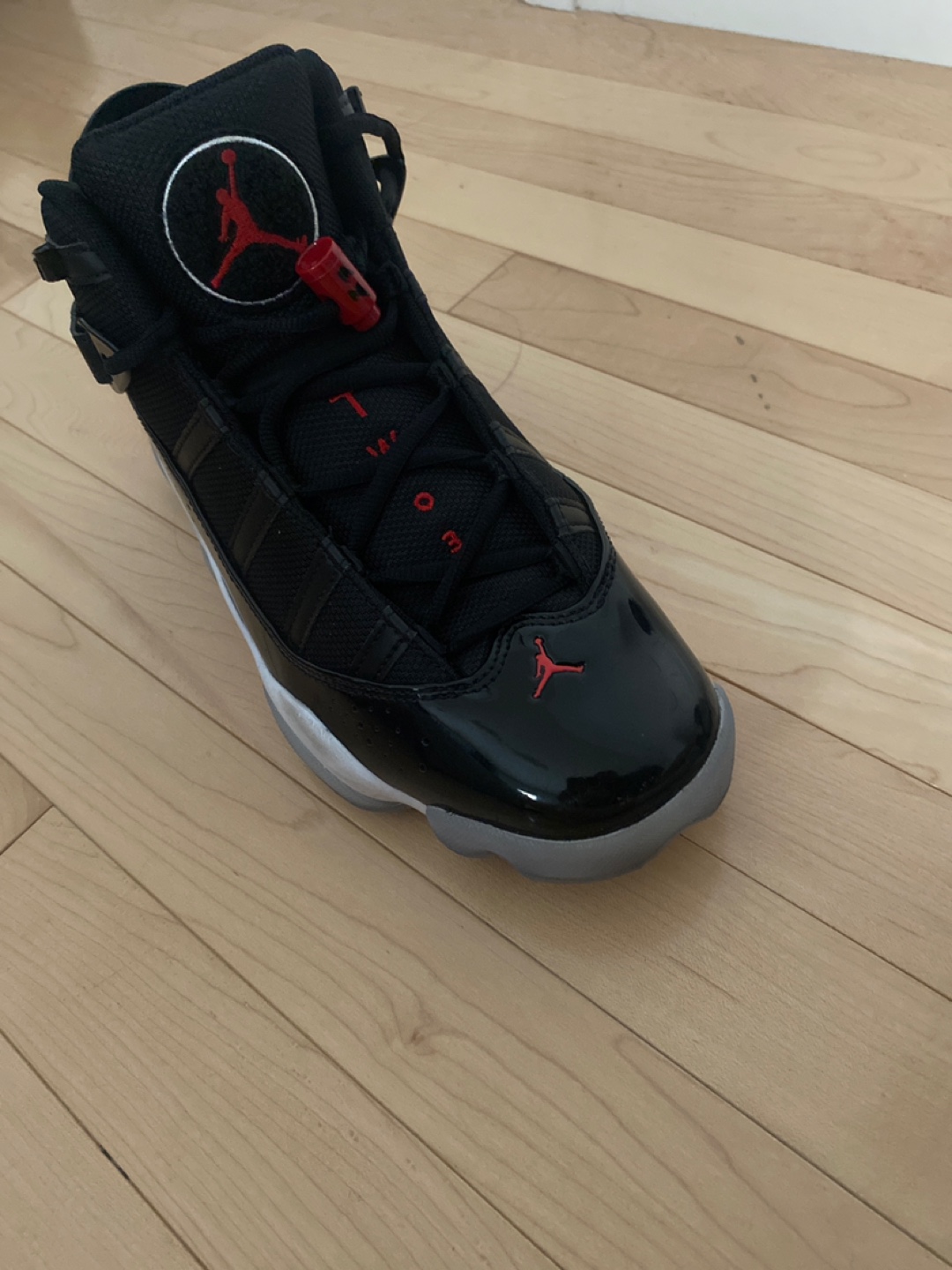 Jordan 6 Rings Black/Red