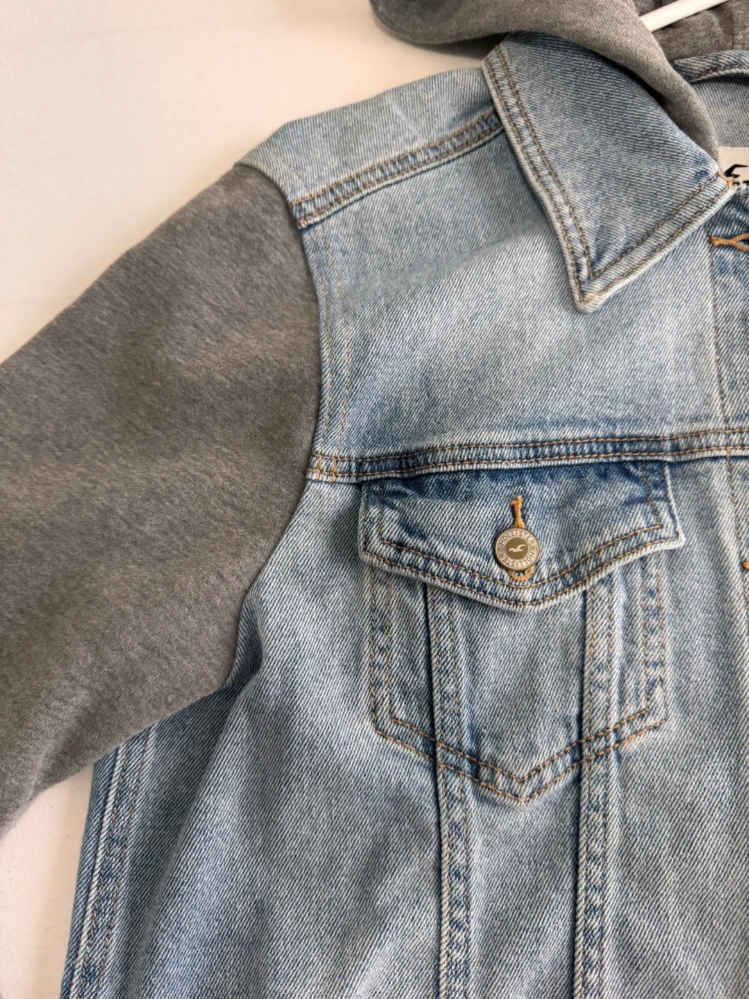 Hollister Denim Jacket with Grey Hoodie image indicator(4)