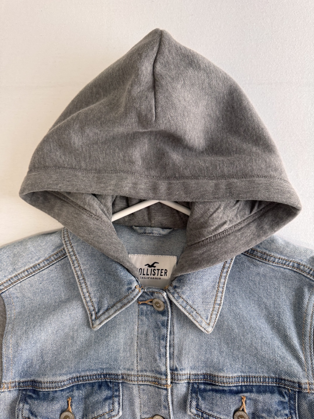 Hollister Denim Jacket with Grey Hoodie - photo 3