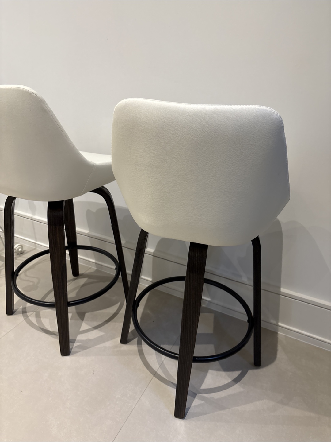 Set of 2 Gorgeous White Leather Bar Stools - photo 5