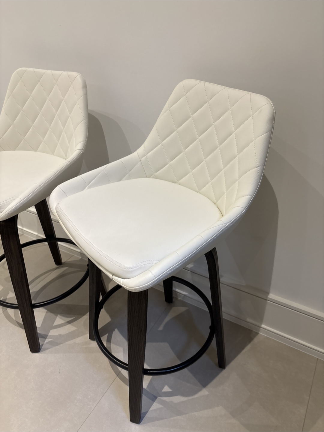 Set of 2 Gorgeous White Leather Bar Stools - photo 3