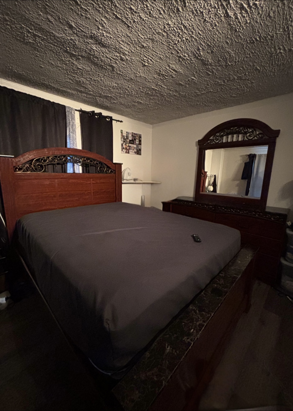 Queen Bedroom Set - Dresser with mirror, Nightstand, Bed Frame