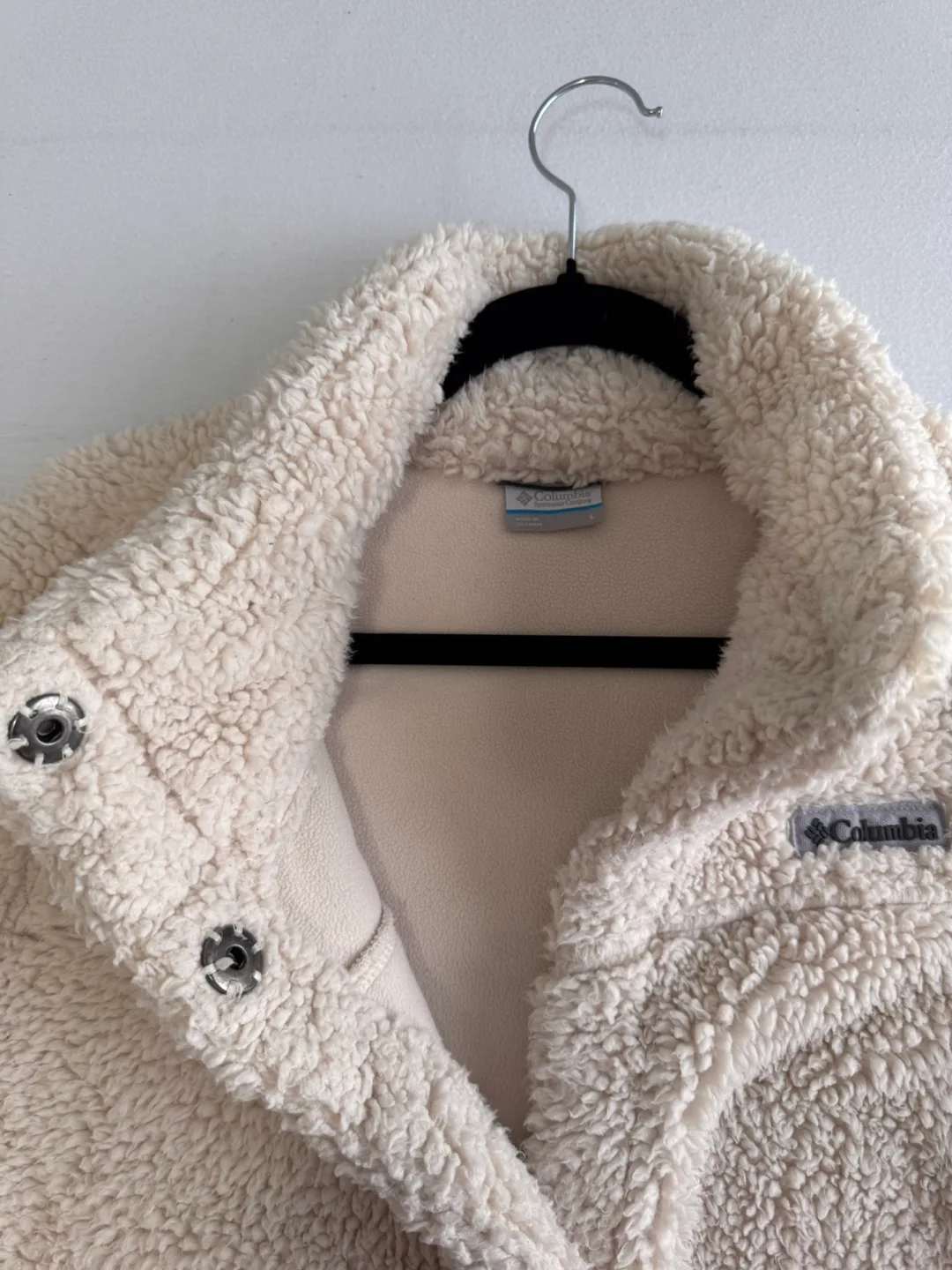 Columbia Women's Cream Fleece Jacket image indicator(5)