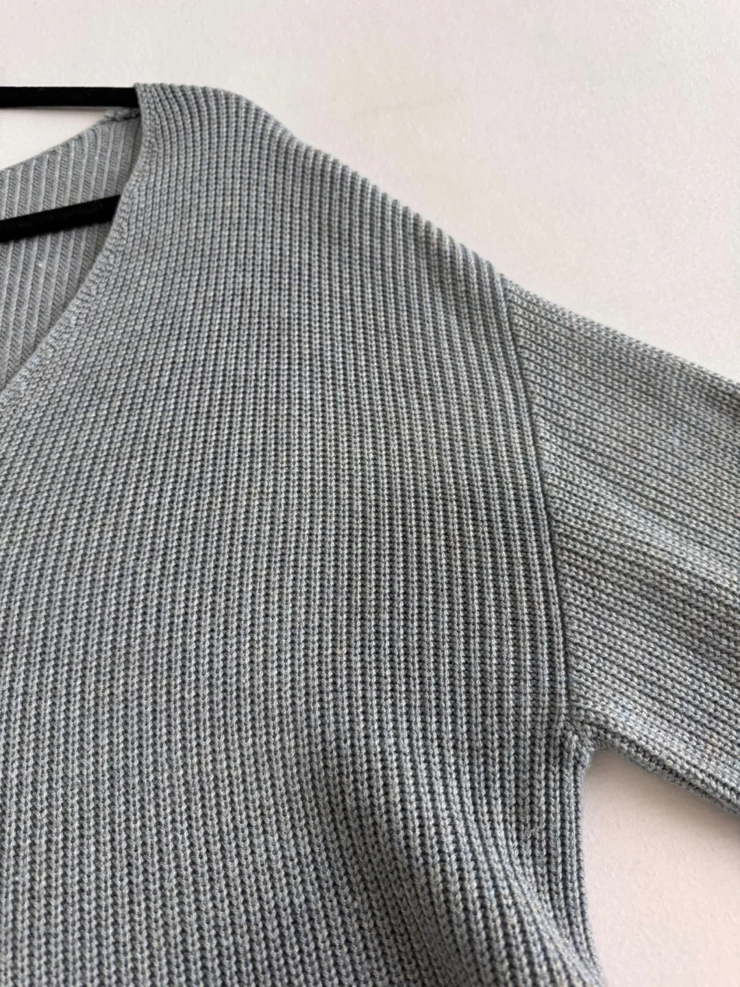 Reitmans V-Neck Sweater - XL image indicator(3)