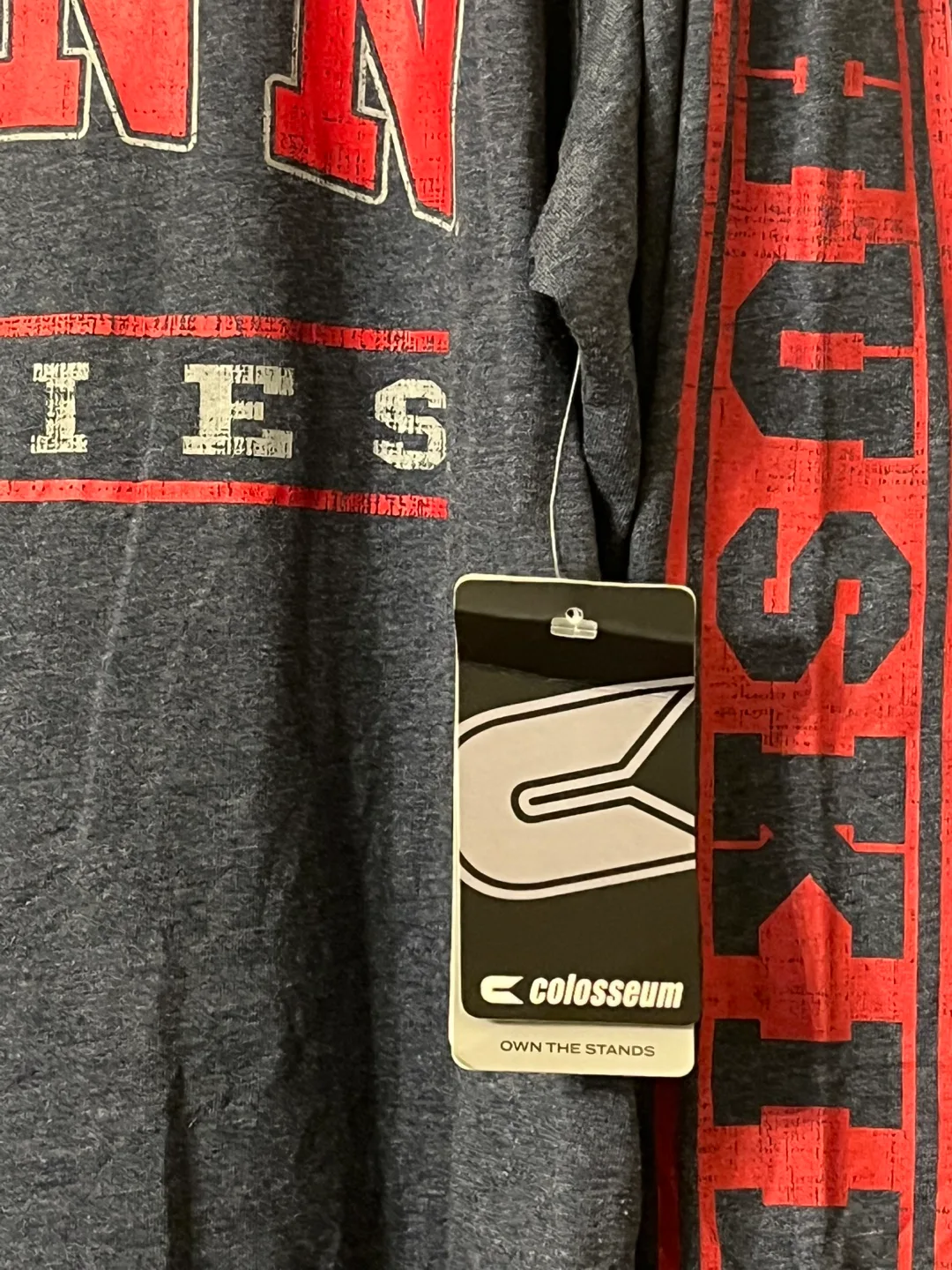 UConn Huskies Long Sleeve Shirt • Men’s Size Large image indicator(5)