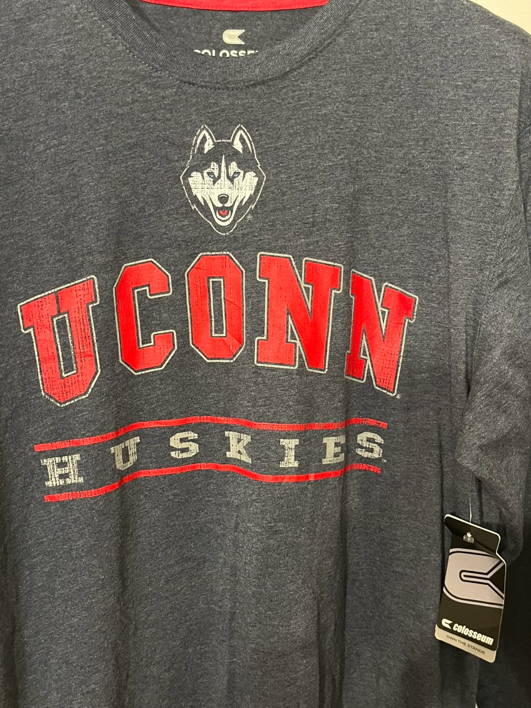 UConn Huskies Long Sleeve Shirt • Men’s Size Large image indicator(3)