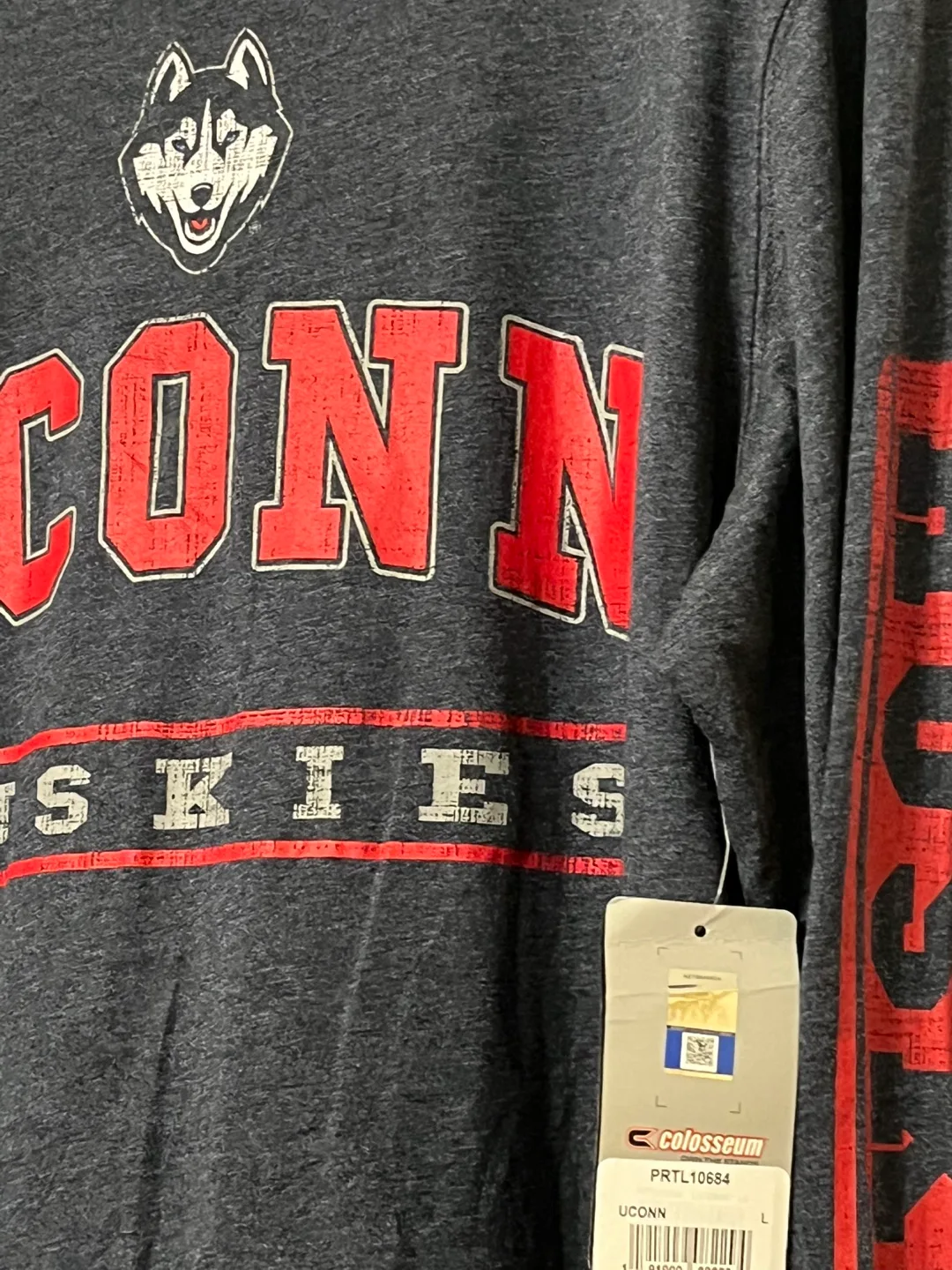 UConn Huskies Long Sleeve Shirt • Men’s Size Large image indicator(6)