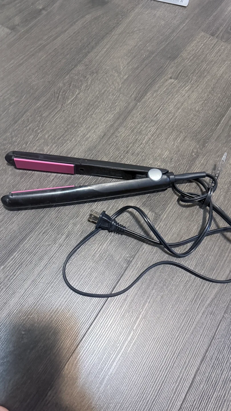 Hair Straightener - Black thumbnail