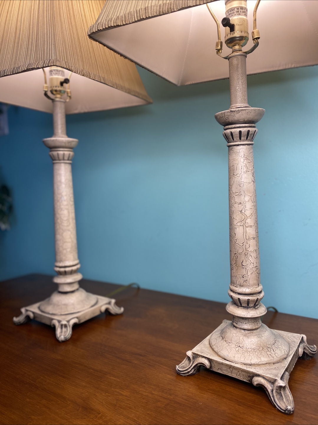FREE DELIVERY: Vintage Faux Coral-stone Lamp Set $40 (HRM)